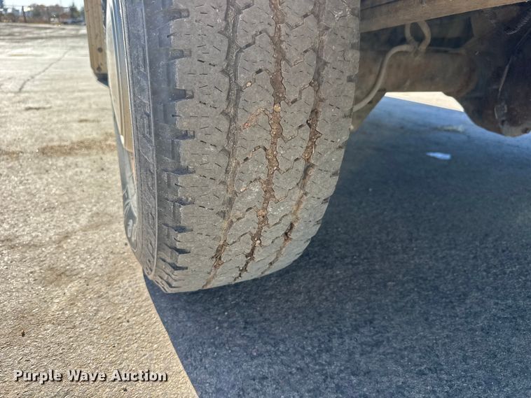 image for item NA9905 1999 Ford E350 van