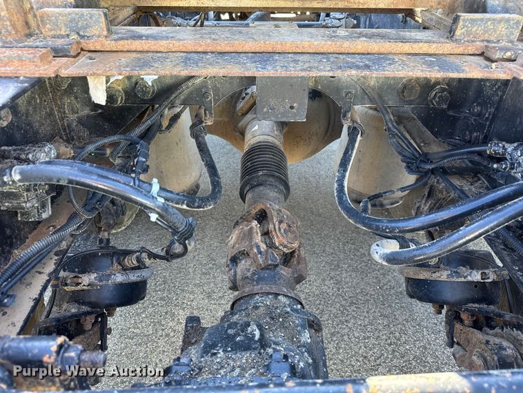 image for item NA9906 2009 International Prostar semi truck