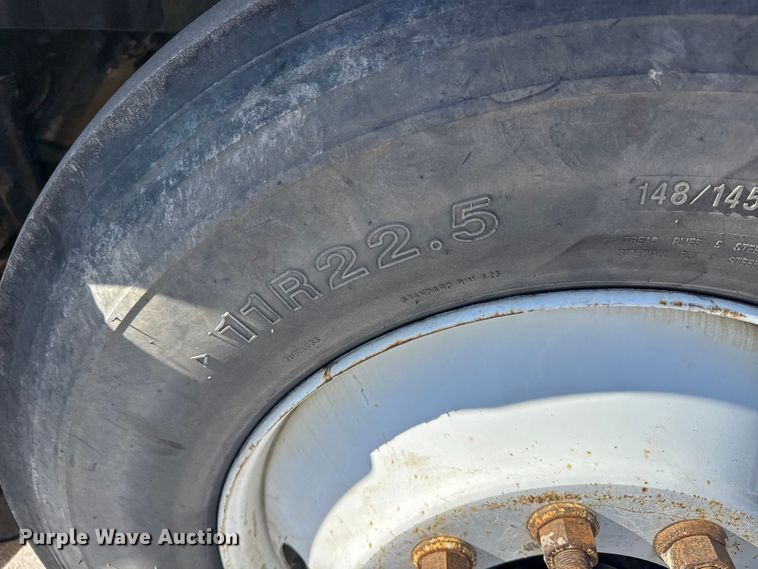 image for item NA9906 2009 International Prostar semi truck