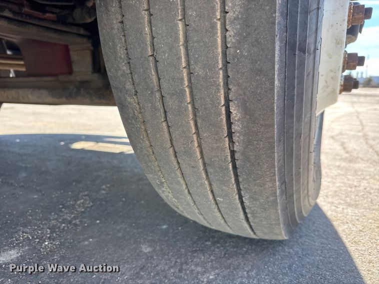 image for item NA9906 2009 International Prostar semi truck