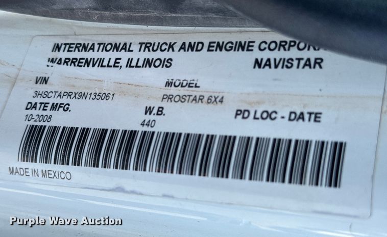 image for item NA9906 2009 International Prostar semi truck