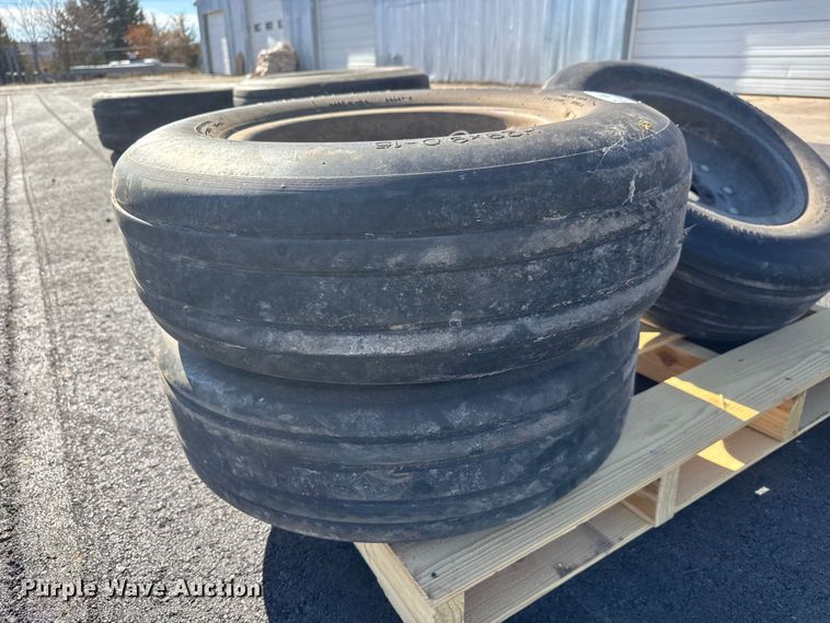 image for item NA9907 (8) Michelin H29x9.0-15 rotary mower tires and wheels