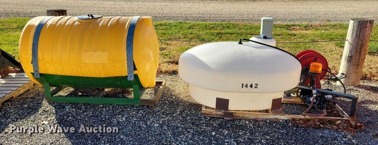 image for item NO9764 (2) tanks