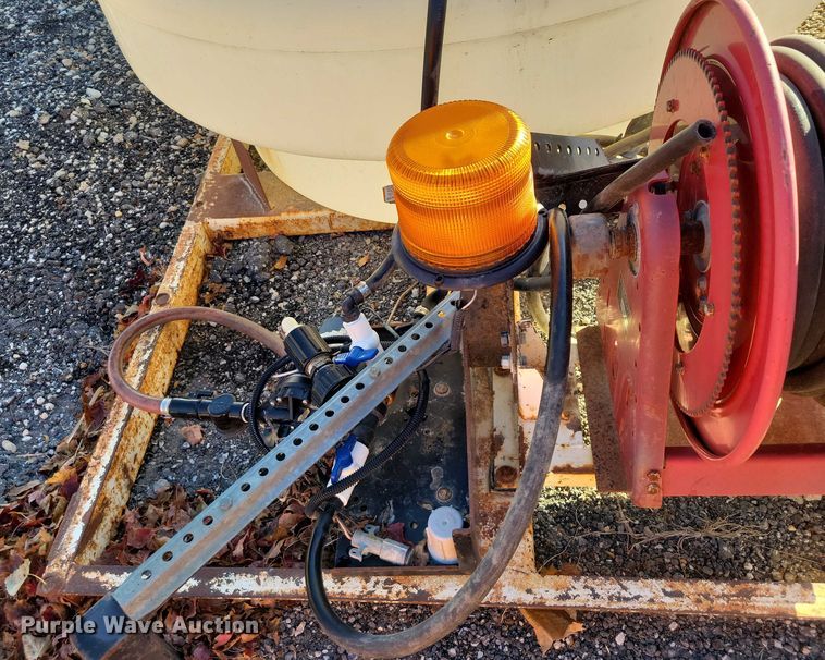 image for item NO9764 (2) tanks