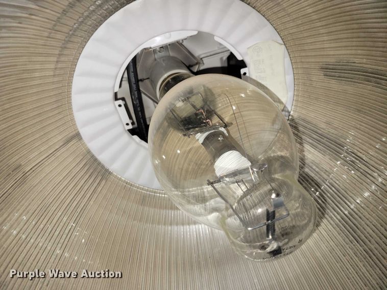 image for item NO9768 (9) Hubbell shop lights