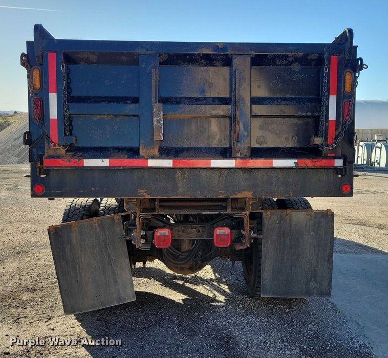 image for item NO9769 2006 International 7300 dump / spreader truck