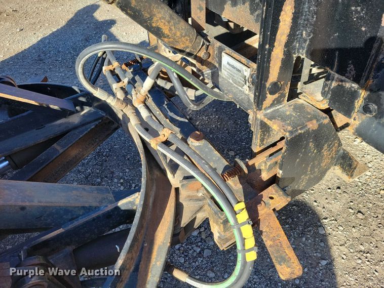 image for item NO9769 2006 International 7300 dump / spreader truck