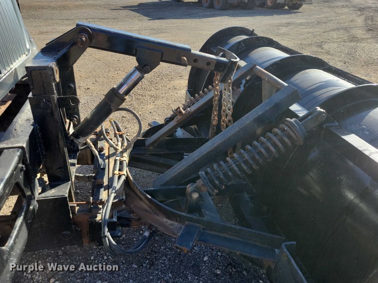 image for item NO9769 2006 International 7300 dump / spreader truck