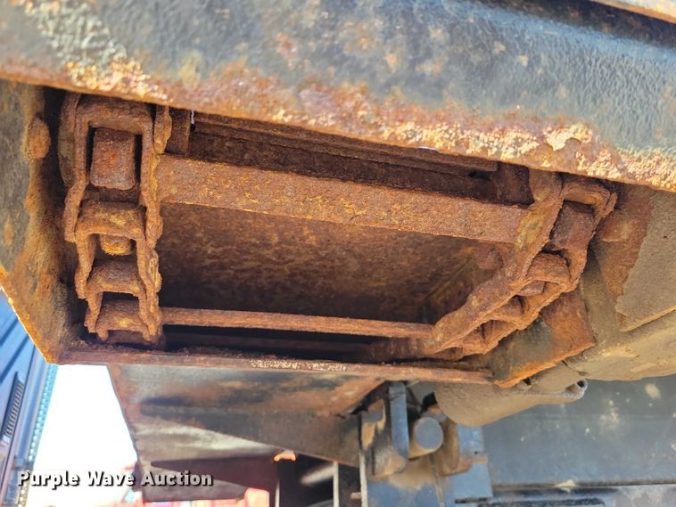 image for item NO9769 2006 International 7300 dump / spreader truck