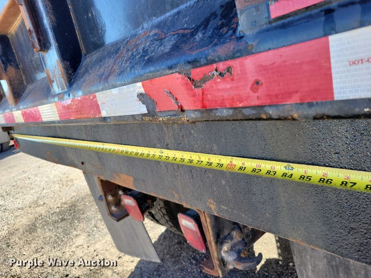 image for item NO9769 2006 International 7300 dump / spreader truck