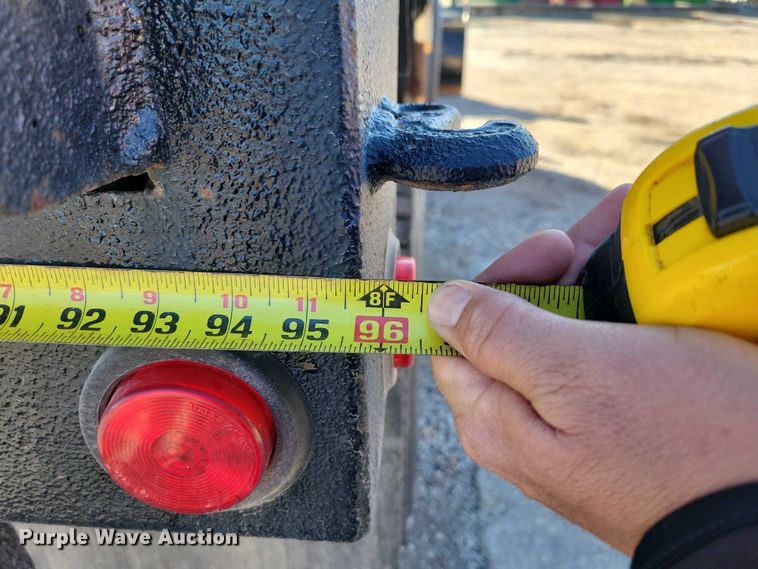 image for item NO9769 2006 International 7300 dump / spreader truck