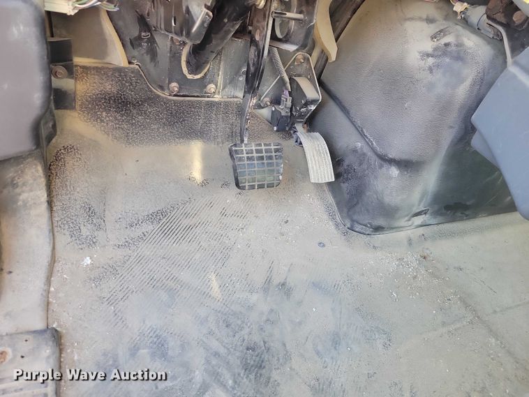 image for item NO9769 2006 International 7300 dump / spreader truck