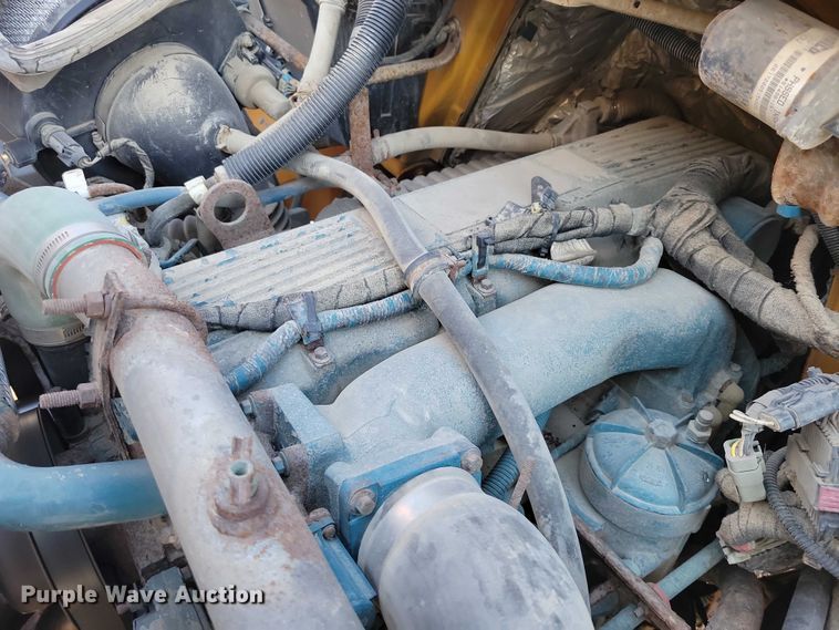 image for item NO9769 2006 International 7300 dump / spreader truck