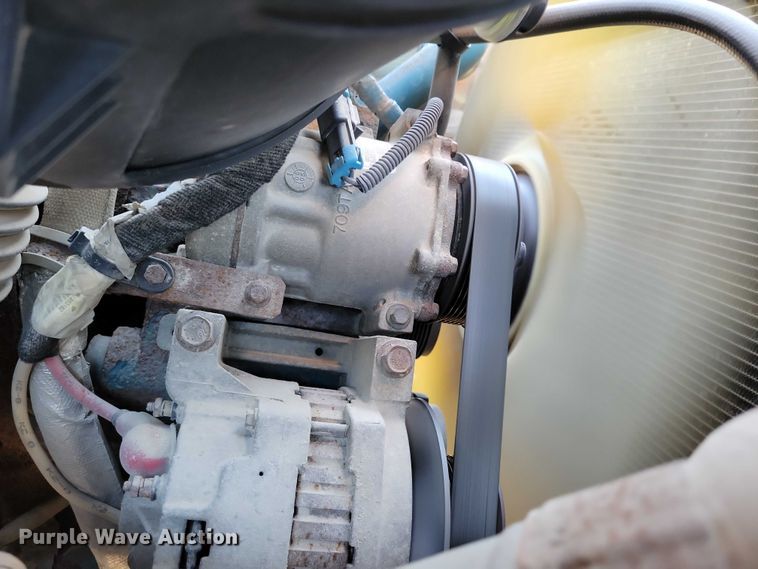 image for item NO9769 2006 International 7300 dump / spreader truck