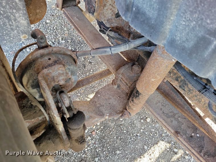 image for item NO9769 2006 International 7300 dump / spreader truck