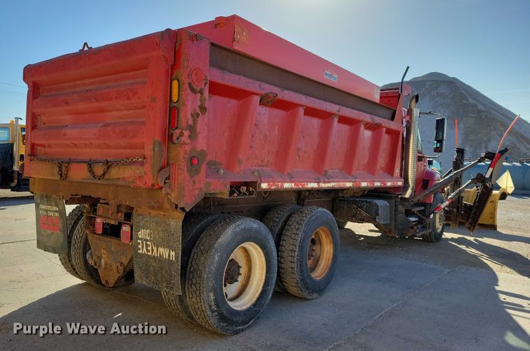 image for item NO9770 2003 International 7400 dump truck