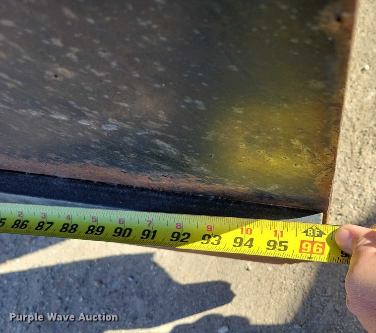 image for item NO9770 2003 International 7400 dump truck