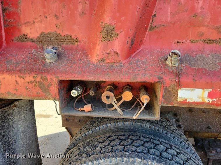 image for item NO9770 2003 International 7400 dump truck