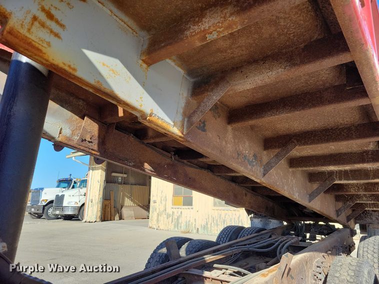 image for item NO9770 2003 International 7400 dump truck