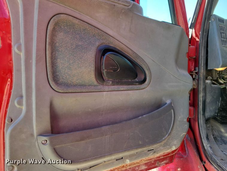 image for item NO9770 2003 International 7400 dump truck