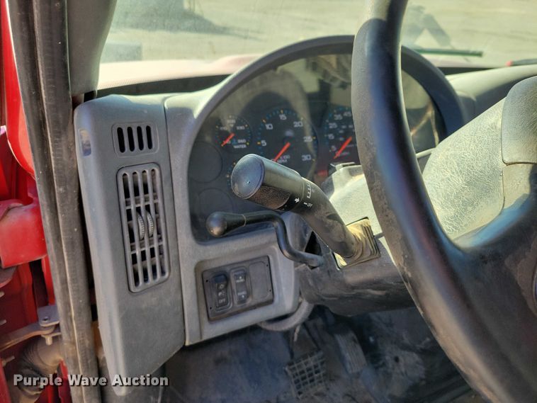 image for item NO9770 2003 International 7400 dump truck