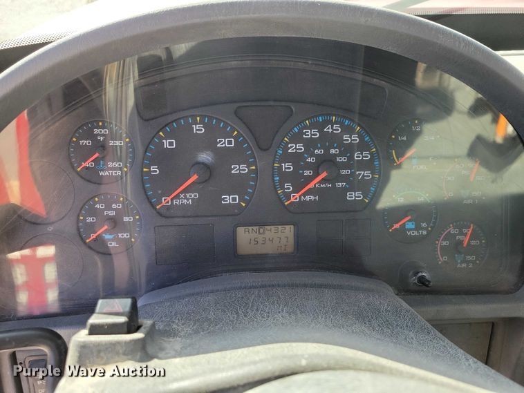 image for item NO9770 2003 International 7400 dump truck