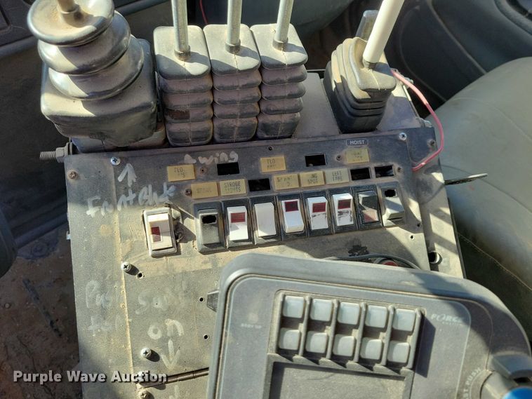 image for item NO9770 2003 International 7400 dump truck