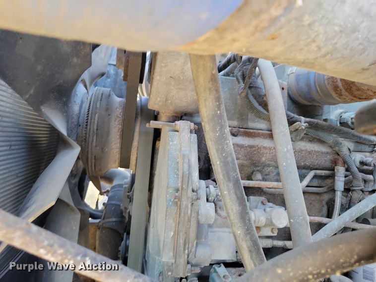 image for item NO9770 2003 International 7400 dump truck