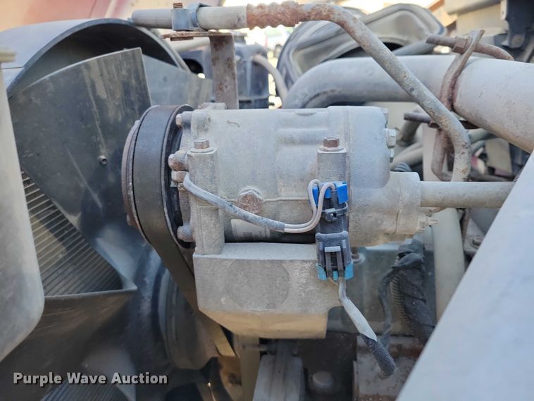 image for item NO9770 2003 International 7400 dump truck