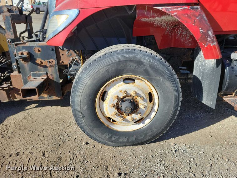 image for item NO9770 2003 International 7400 dump truck