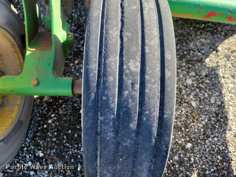 image for item NO9772 John Deere CX15 rotary mower