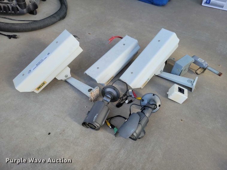 image for item NO9774 (17) security cameras