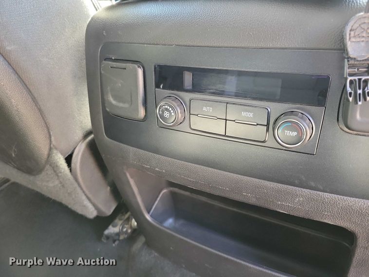 image for item NO9775 2015 Chevrolet Tahoe Police SUV