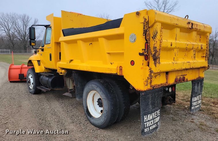 image for item NO9782 2004 International 7300 dump truck