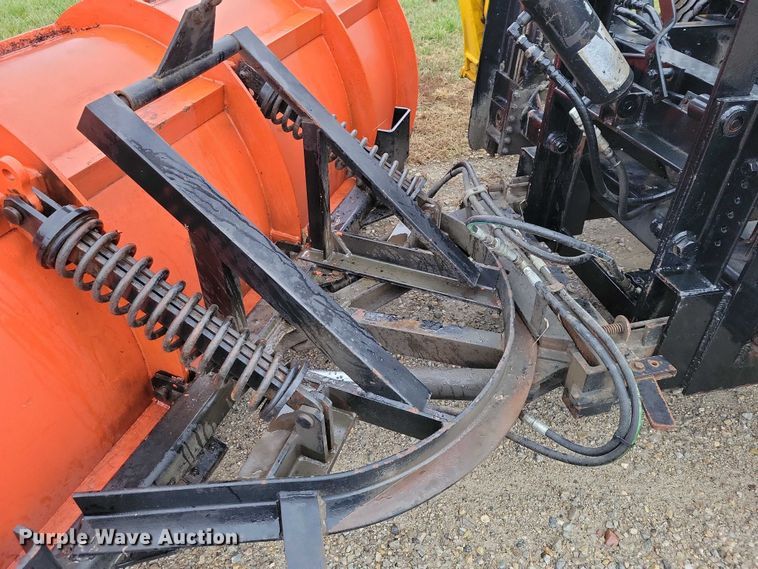 image for item NO9782 2004 International 7300 dump truck