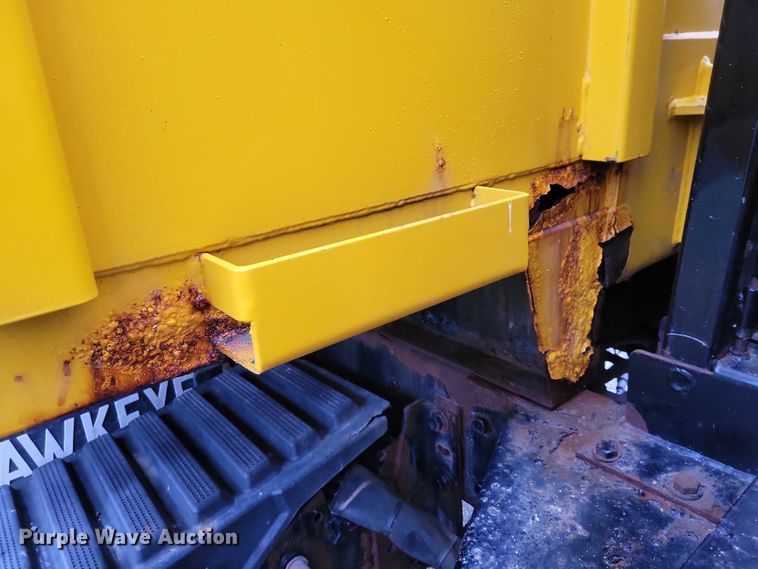 image for item NO9782 2004 International 7300 dump truck