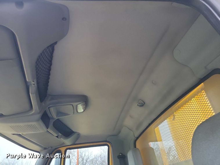 image for item NO9782 2004 International 7300 dump truck