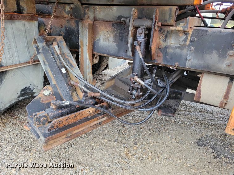 image for item NO9783 1995 International 4900 dump truck