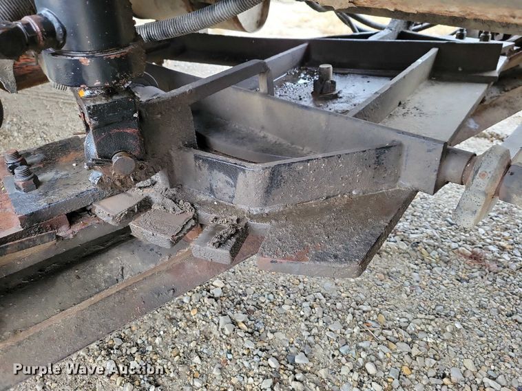 image for item NO9783 1995 International 4900 dump truck