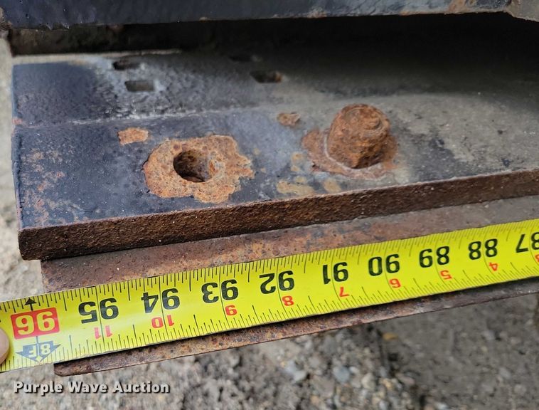 image for item NO9783 1995 International 4900 dump truck