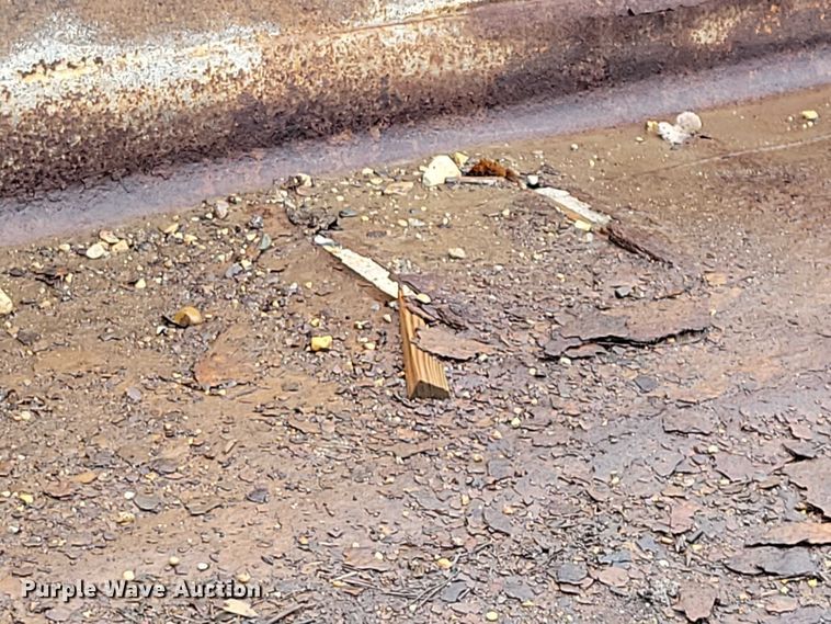 image for item NO9783 1995 International 4900 dump truck