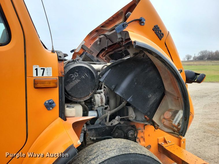 image for item NO9783 1995 International 4900 dump truck