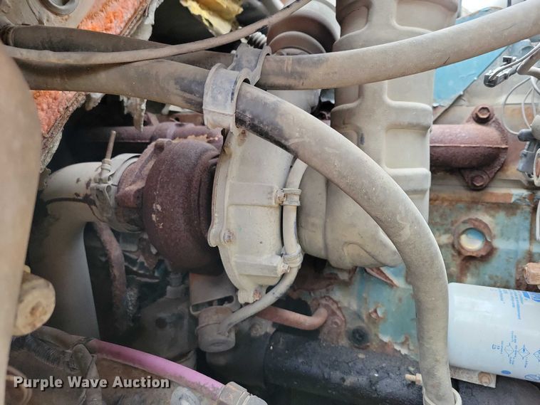 image for item NO9783 1995 International 4900 dump truck