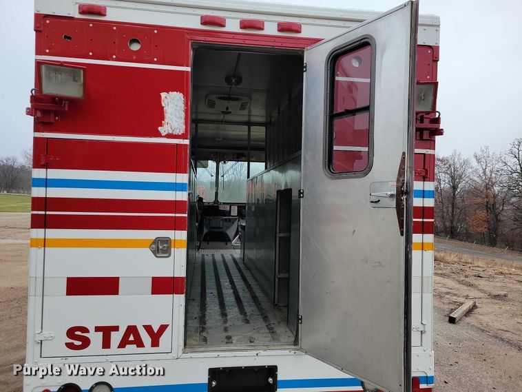 image for item NO9784 1988 Ultimaster  P30 rescue vehicle