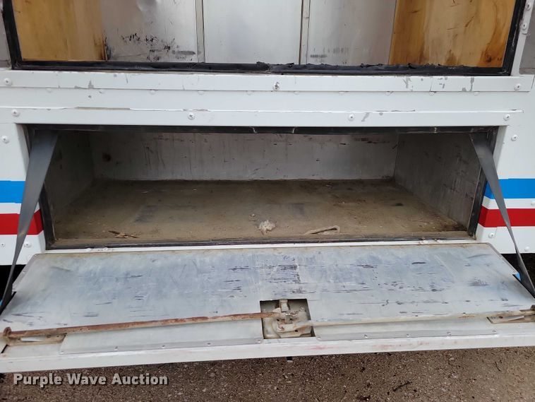 image for item NO9784 1988 Ultimaster  P30 rescue vehicle