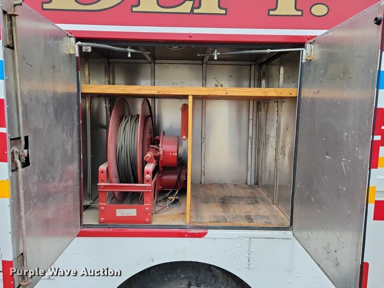 image for item NO9784 1988 Ultimaster  P30 rescue vehicle