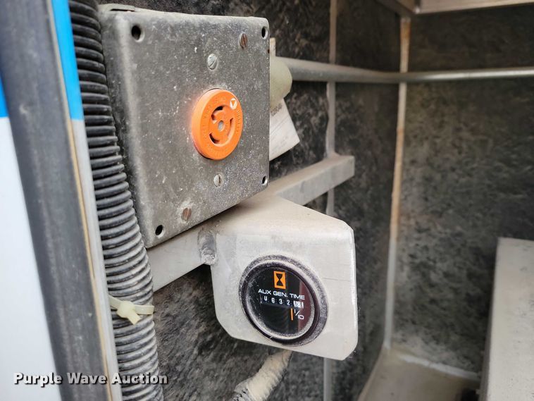 image for item NO9784 1988 Ultimaster  P30 rescue vehicle