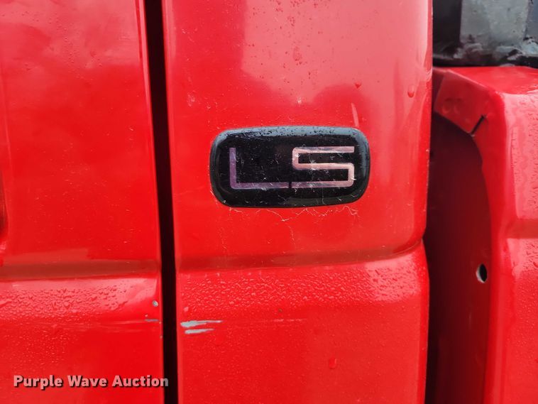 image for item NO9785 2000 Chevrolet K3500 pickup truck