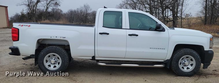 image for item NO9786 2017 Chevrolet Silverado 1500 Double Cab pickup truck