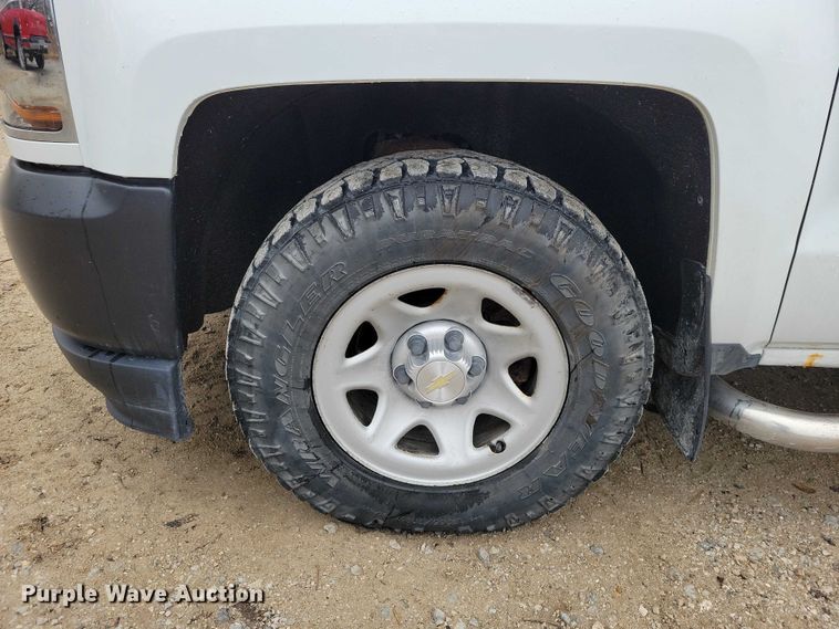 image for item NO9786 2017 Chevrolet Silverado 1500 Double Cab pickup truck